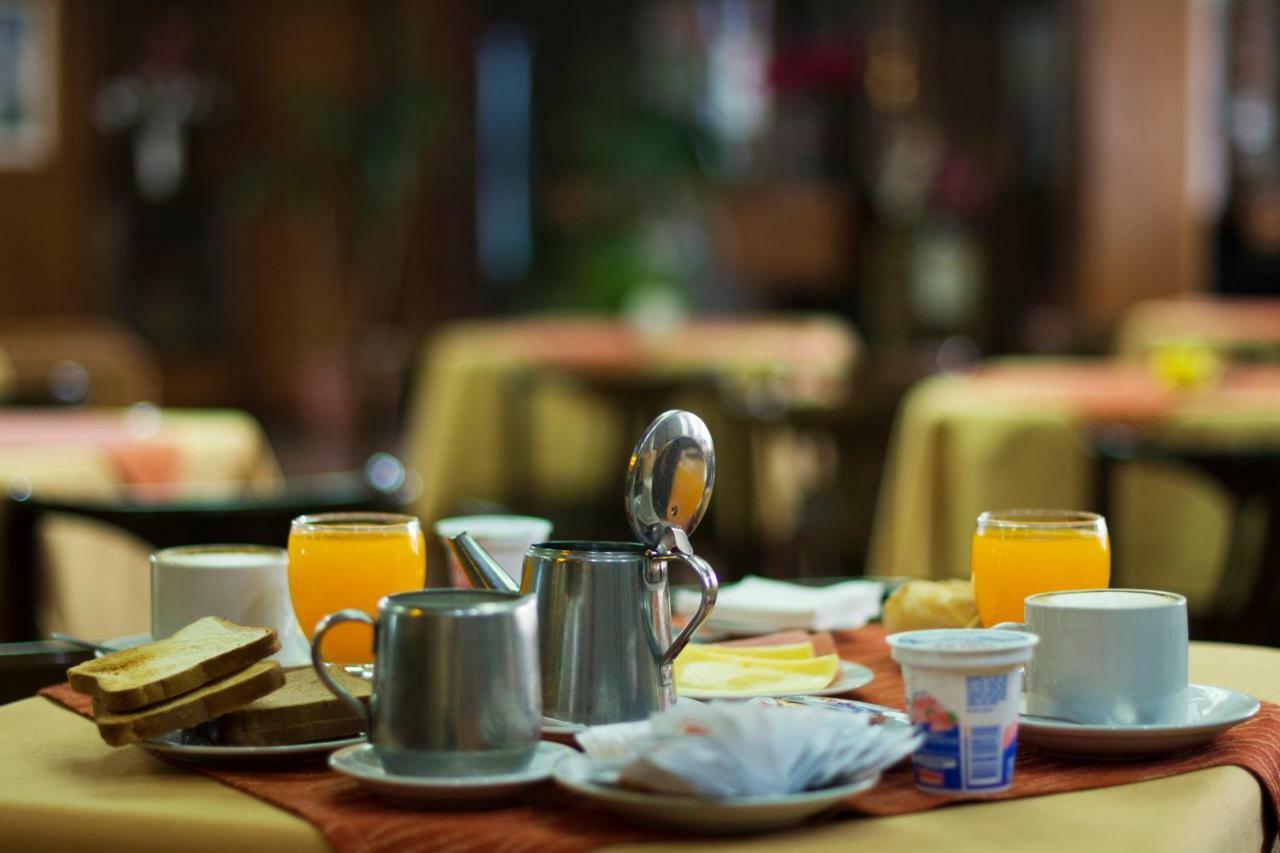 Hotel Del Jardin San Miguel de Tucumán Eksteriør billede